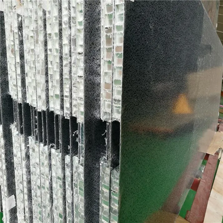 Aluminium honeycomb composite panel